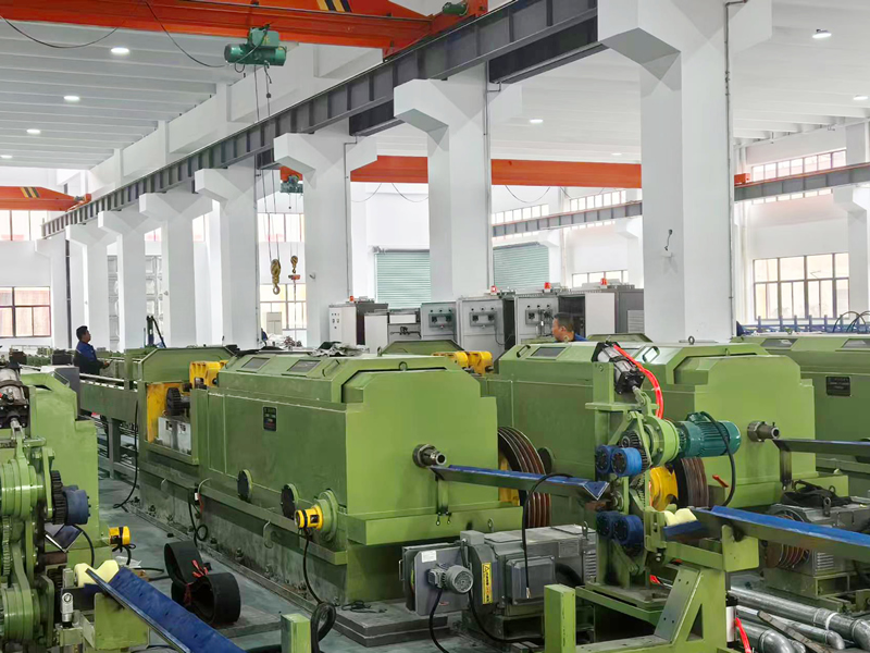 고정밀 파이프 성형기